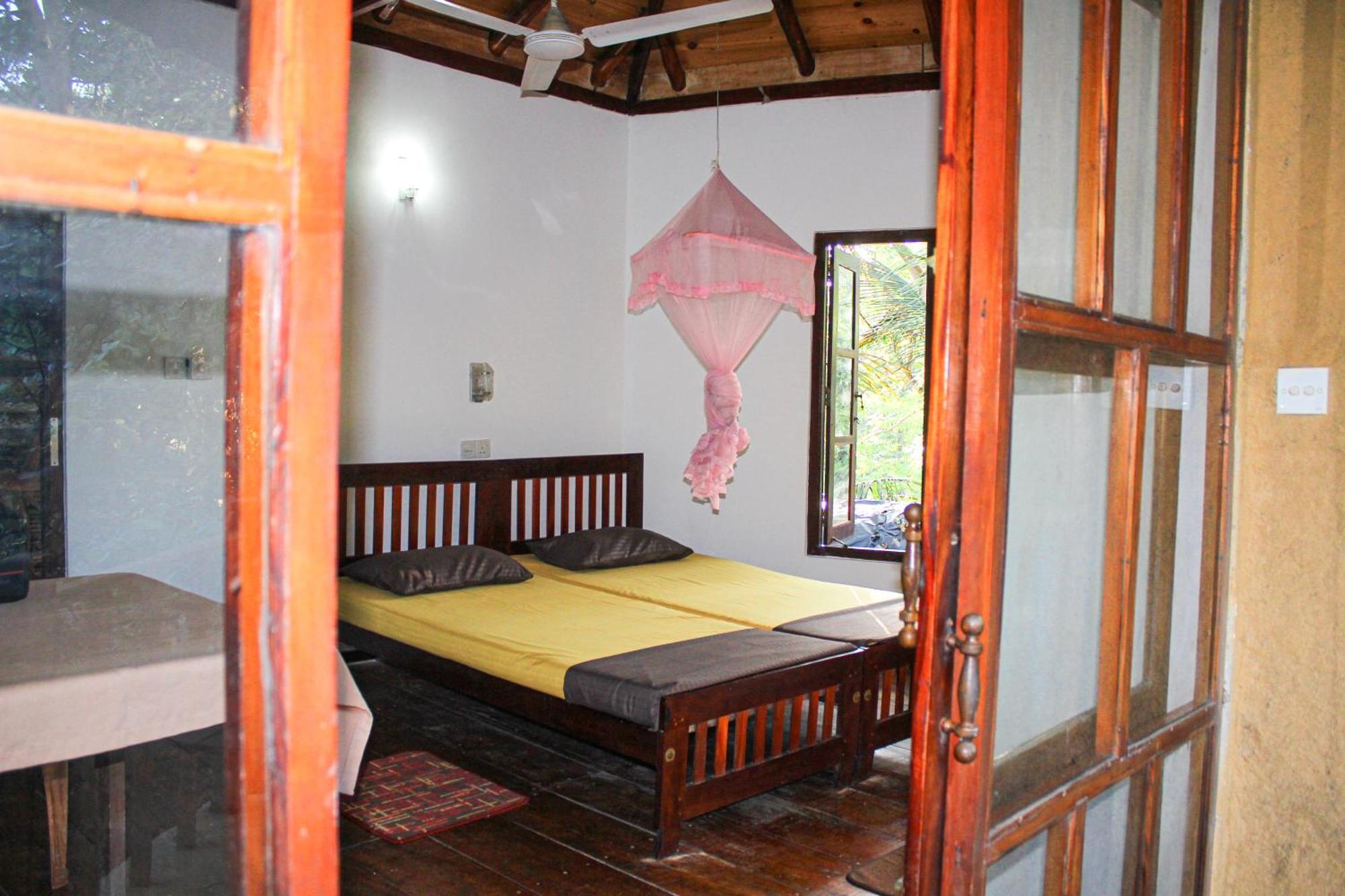 Seasons Four Mini Jungle Cabana Matara Exterior photo